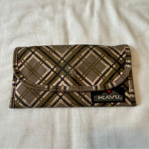 Kavu Splendor Trifold Wallet ~ Geometric Plaid Check